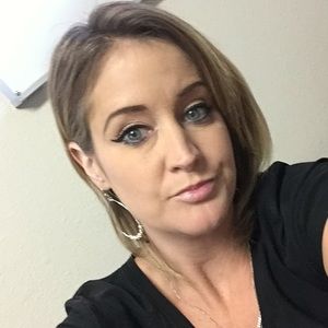 Meet your Posher, Pam